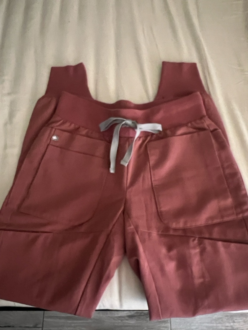 Figs Muave Qua jogger style